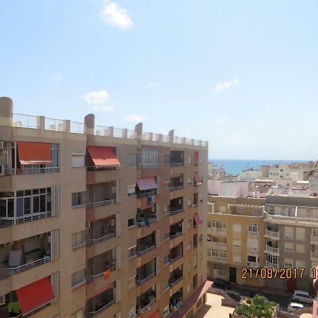 Cosy Studio Apartment In Torrevieja Kültér fotó